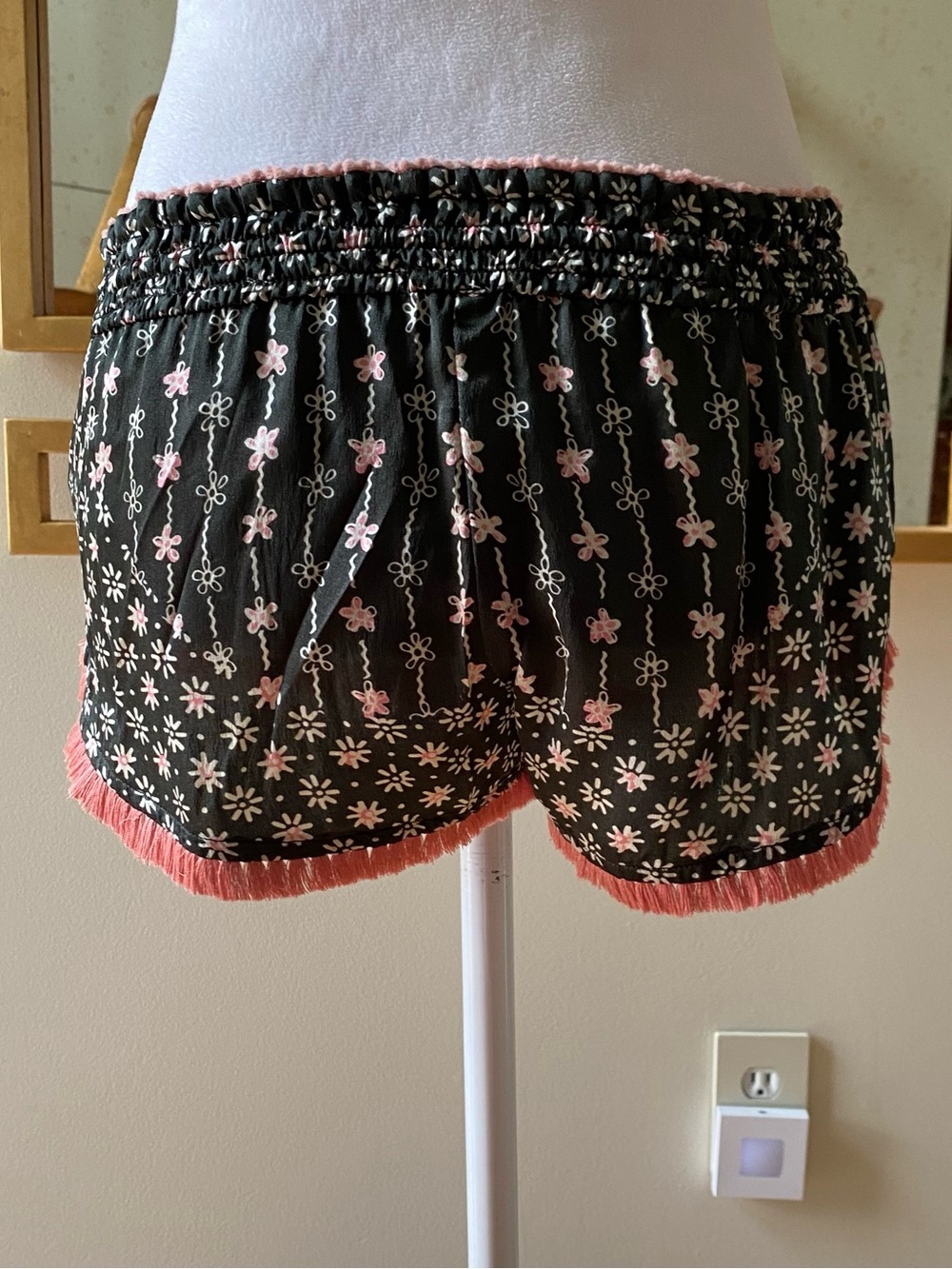 Poupette St. Barth Lulu Silk Boxer Shorts sz 1 XS black pink Daisy fringe - Picture 4 of 13